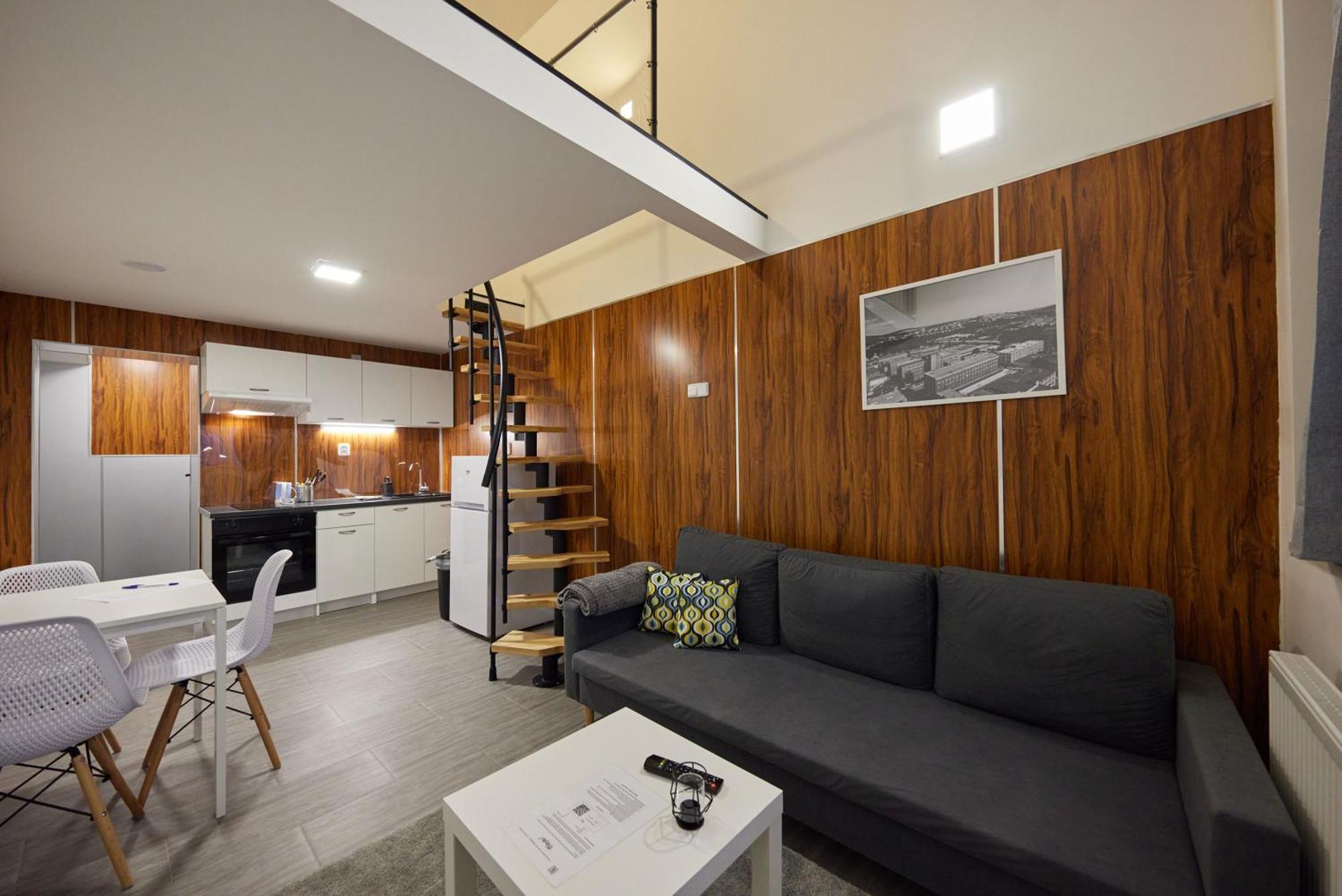 Zlín Block 96 Apartments מראה חיצוני תמונה